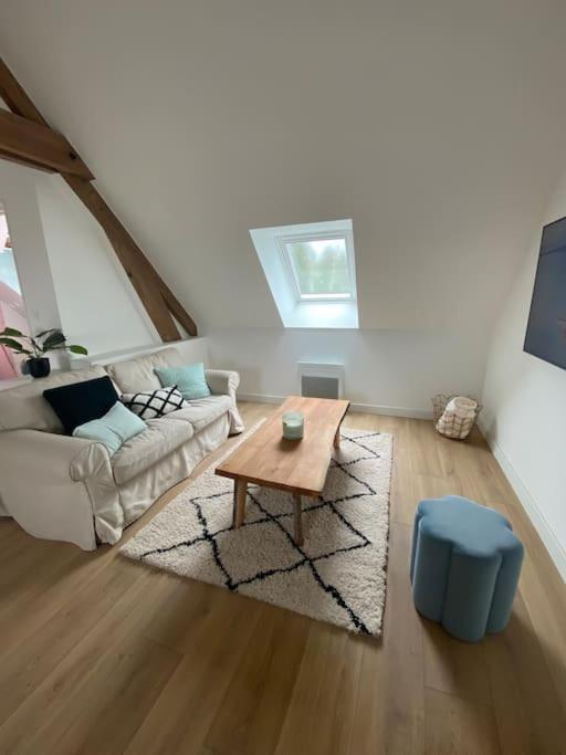 Domaine De La Quenouille - Appartement B Péronne Eksteriør billede